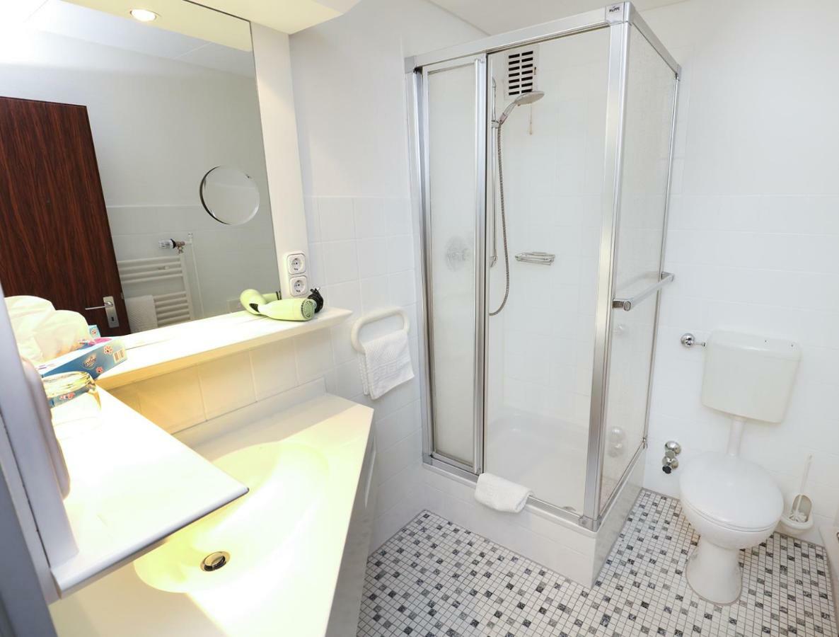 Hotel Kroeger Ennigerloh Eksteriør billede